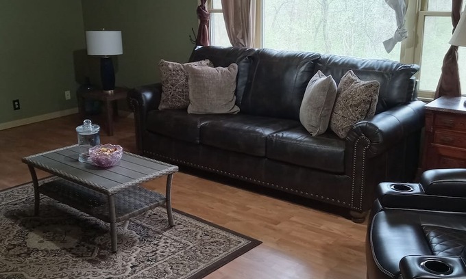 Cropsey Maison | Looking for Relaxation