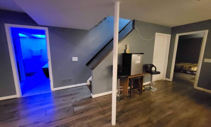 Owings Mills Maison | Charming 1-bedroom,with Living room BASEMENT APT in Owings Mills with a POOL!