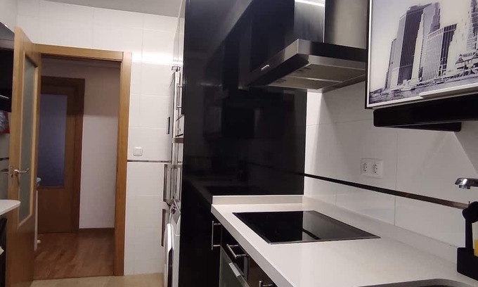 Benavente Appartement | Ático de dos Dormitorios con Terraza y Fácil Aparcamiento