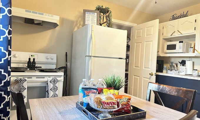 Eagle Pass Appartement | Bluestone Studio - A perfect stay that fits all your needs!