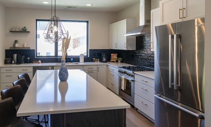 Merion Village Copropriété | Luxe 3-bedroom Condo in German Village! Close To All Dining and Events!