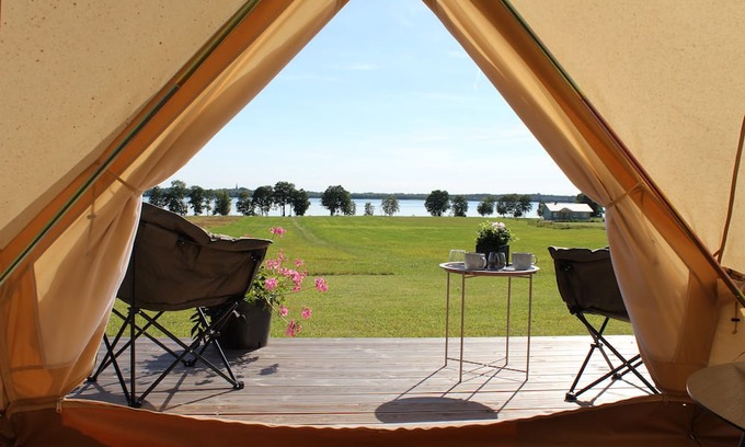 Tartu County Location De VR | Luxurious Saadjärve Glamping with stunning lake views.