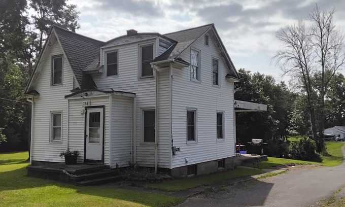 Waterloo Maison | Charming 3-bedroom house in beautiful Waterloo with WiFi, AC. Near many wineries
