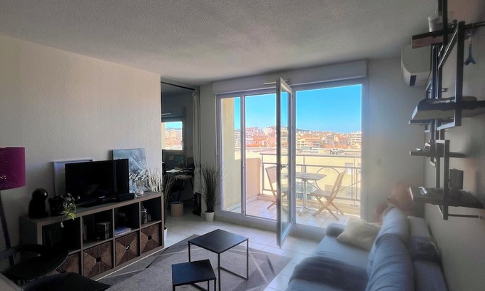 Baille Appartement | Le Tarpin Well air-conditioned, Parking & Balcony