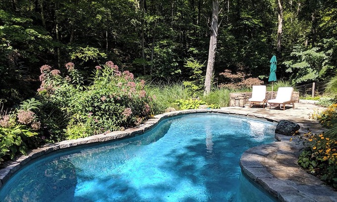 Roxbury Maison | Cheerful 4 Bedroom Country Home w/Pool on 3.5 acres. Near cute towns & hiking!