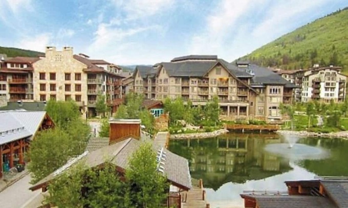 Copper Mountain Station Balnéaire | Luxury one bedroom and one bathroom unit with full amenities