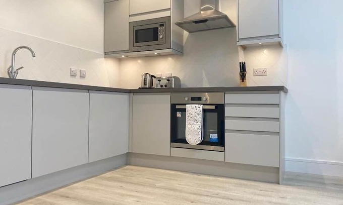 Fleet Appartement | Apex @ Fleet Heights - Apartment Five