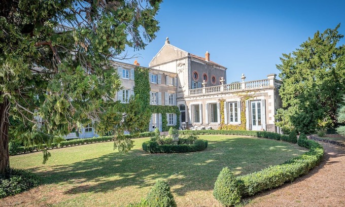Pont-du-Chateau Autre | Suite Royale au Château du Serpolet