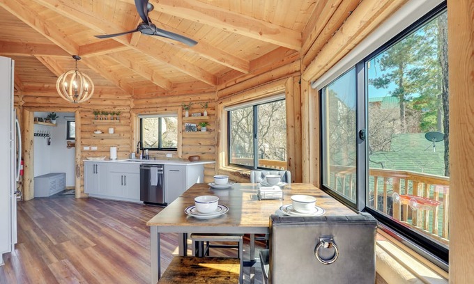 Mount Lemmon Cabine | Cabin w/Views, 3 Mi to Mount Lemmon Ski Valley!