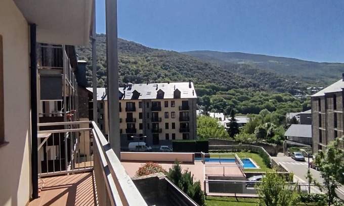 Sort Appartement | Apartamento 2 Hab. con Balcón, Acceso a la Piscina