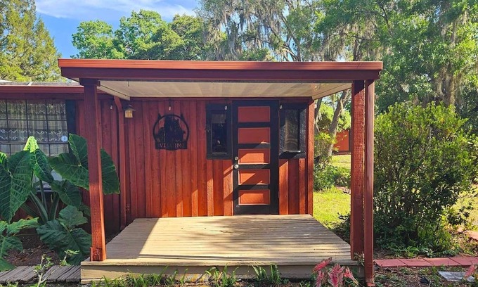 Highlands Autre | Charming and cozy Rustic farmhouse . Centrally located !
