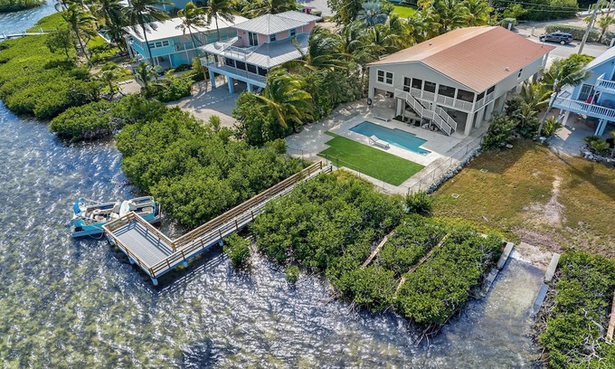 Breezeswept Beach Estates Maison | Open Water Vacation in Paradise