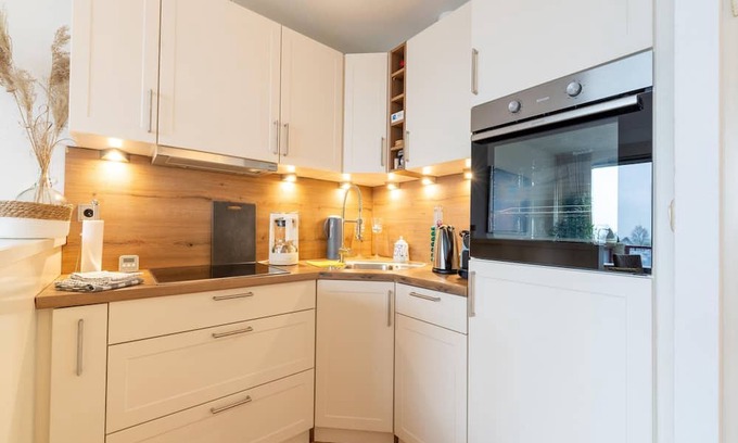 Municipality of Zwartewaterland Maison | Cozy Holiday Home in Hasselt Near By The Water