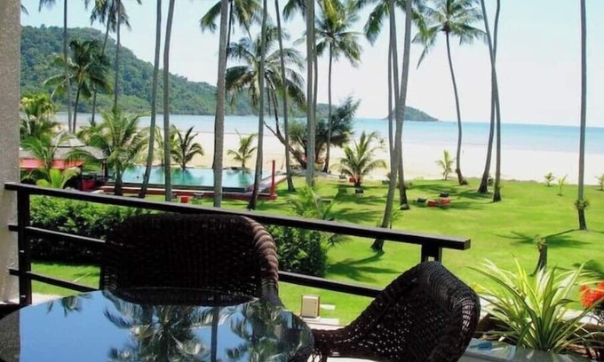 Klong Son Maison | 1 Bedroom Beachfront Apartment at Siam Royal View Resort