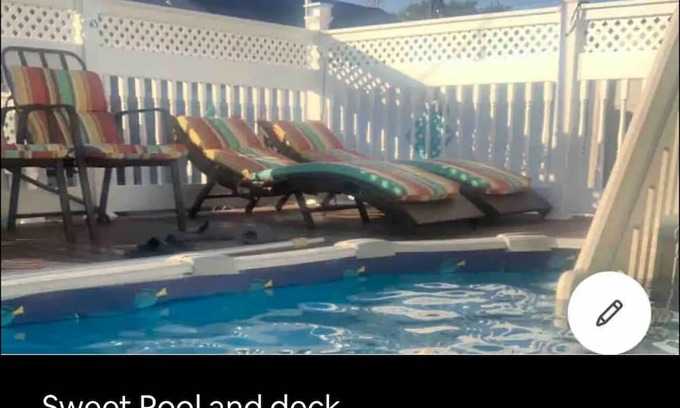 Rochdale Appartement | NYC Paradise POOL Oasis Summer Getaway