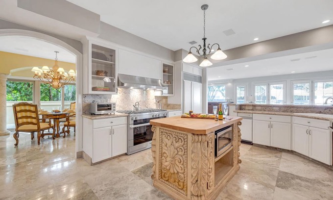 Harbor Beach Maison | Mediterranean Villa Heated Pool Venice of America Riverside View Venetian Key Resldences