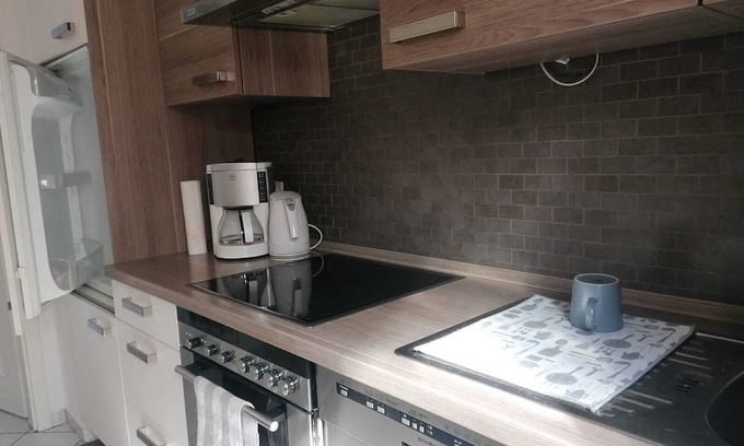 Wallsbull Appartement | Ruhige Ferienwohnung. 5 min zu Fuß vom Freizeitpark Entfernt