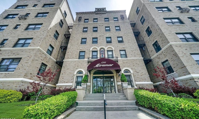 Asbury Park Copropriété | NEW IN 2024! Renovated 2 Bedroom Condo with Beach View — Read Description!