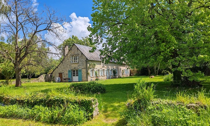 Autheuil-Authouillet Maison | Havre de Paix Entre Paris et Deauville - La Maison de la Foret