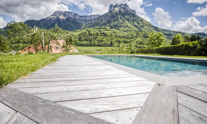 Alex Maison | Villa Touvières - Piscine et Panorama Montagnard