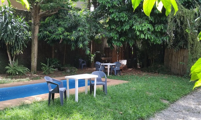 Cocody Appartement | Great 1 bedroom apartment, services included, with pool and garden