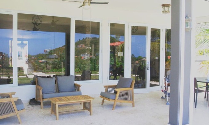 Luquillo Maison | Peaceful Neighborhood in Luquillo w/pool. Close to Beach- Restaurants! OceanView