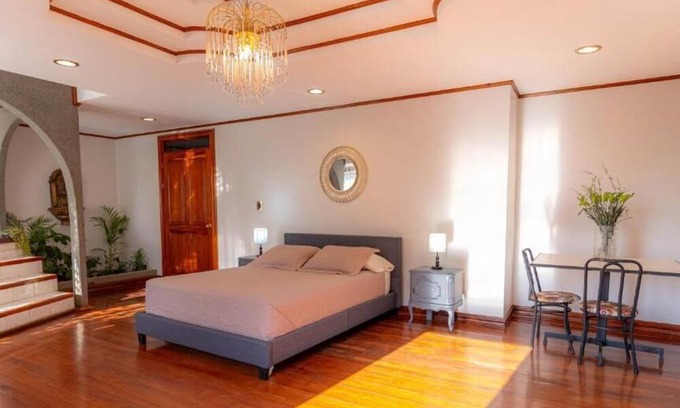 Roble Maison | Casa Familiar La Tortuga