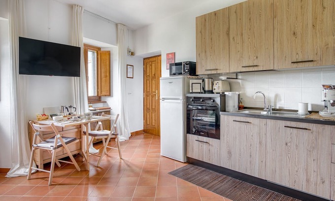 Vallo di Nera Maison | Holiday Home 'Il Tripode - Le Dimore Del Bordone' with Mountain View