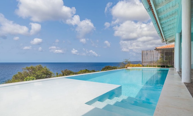 Hato Maison | Cliff Cottage- Vacation villa with breath taking sea view