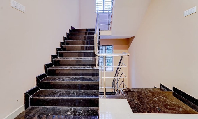Karunya Nagar Hôtel | OYO Dhanam Lodge