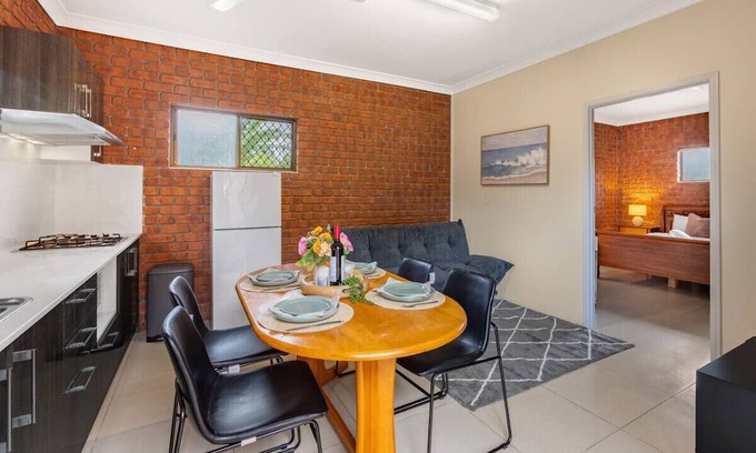 Robertson Maison | 1 Bedroom Comfy Unit Sleep 3 close to mall and bus