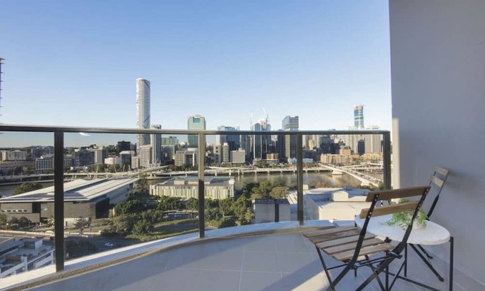 South Brisbane Maison | AMAZING RIVER VIEW 1 Bedroom Apt w/Parking S'Bank