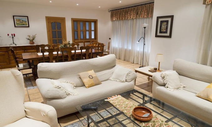 Nieva Maison | Holiday Home 'El Nogal De Nieva' with Private Pool, Private Terrace and Wi-Fi