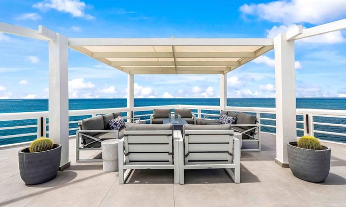 Pelican Key Villa | La Villa Salée in Pelican by Personal Villas - Casual Elegance and Relaxation
