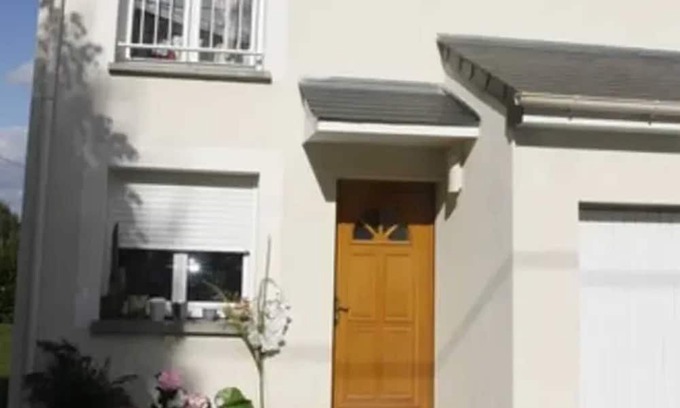 Nozay Maison | Homerez - Beautiful house for 2 ppl. with garden and terrace at Nozay