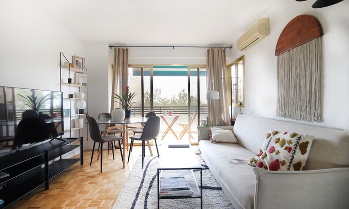 La Guineueta Appartement | Apartment with three bedrooms in Nou Barris by Alterhome