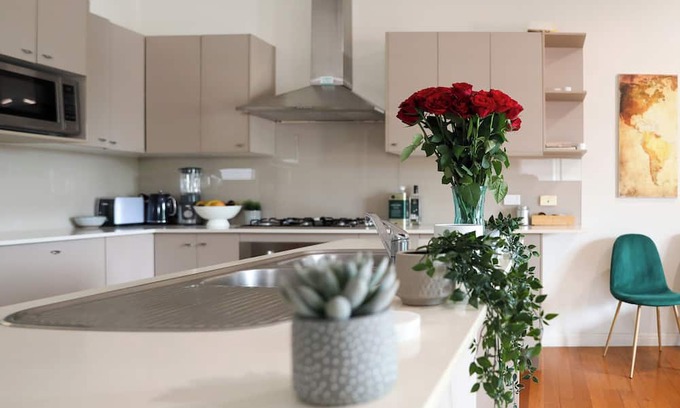 Stafford Maison | Large double story, close to Brisbane CBD in a gorgeous leafy inner north suburb