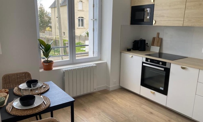 Saint-Pierre Appartement | T1bis Cocooning au Calme Proche de Toutes les Commodités
