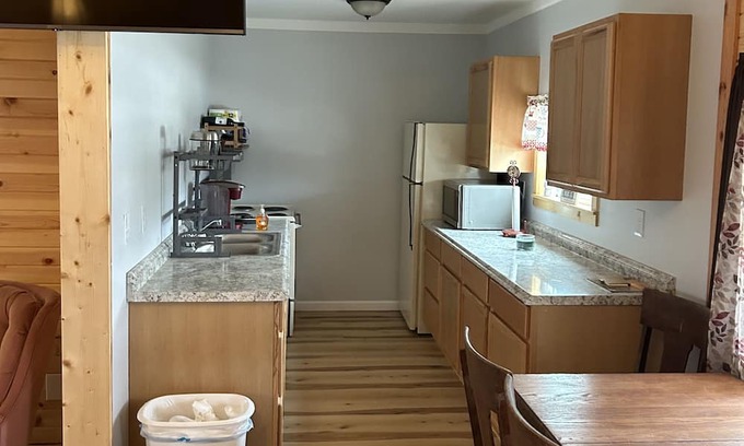 Alton Maison | Newly built getaway in a small country town