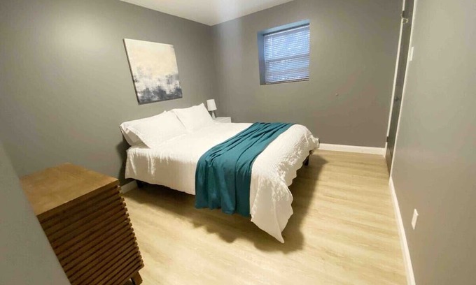Fredericton Appartement | This sweet 3 bedroom apartment is located 10 mins outside of town
