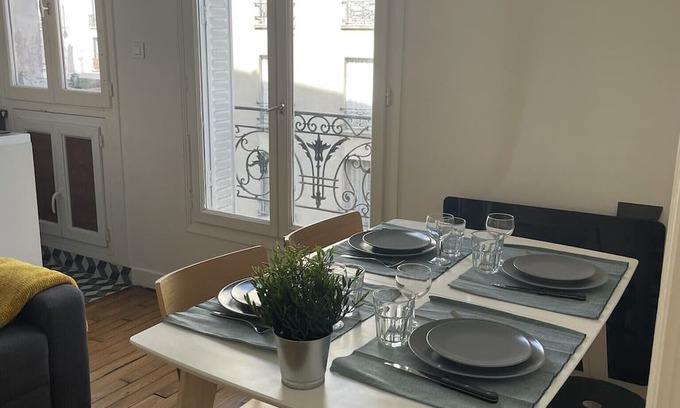 Pantin Appartement | Cosy 30 m² love cocoon in Pantin