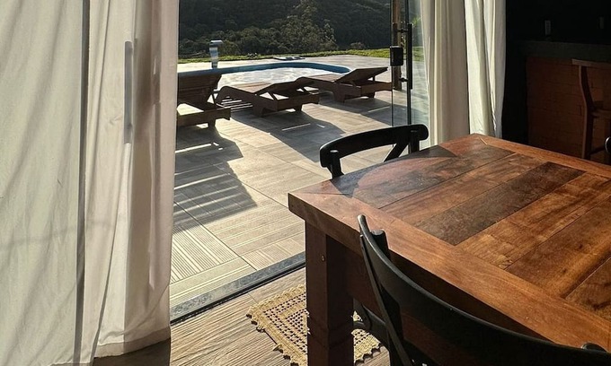 Palhoca Cabine | Chácara Pagará com Jacuzzi e Piscina