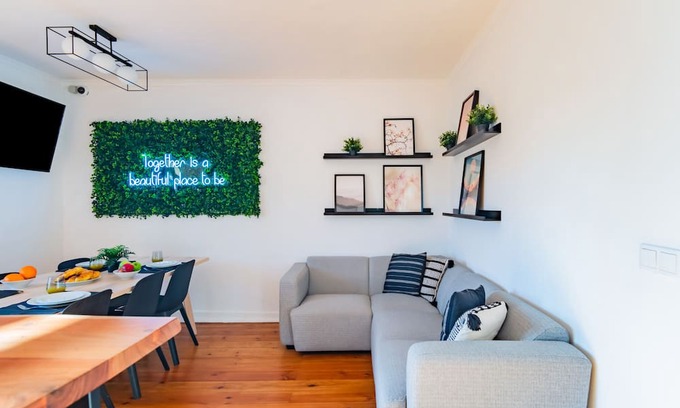 Sao Sebastiao da Pedreira Maison | Superior Suite @ Guest Inn 2 Boutique House