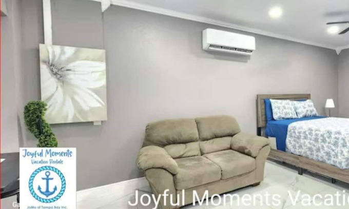 Egypt Lake-Leto Appartement | #13 Tampa Suite ................................................................