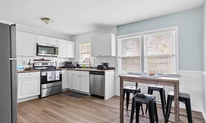 Fuquay-Varina Maison | Cozy Ranch Minutes from Downtown Raleigh w/Rentals cars.