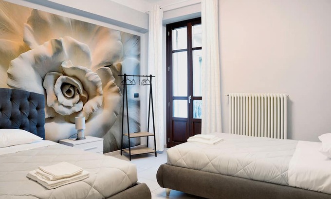 Saluzzo Appartement | Apartment 'Civico 16' with Balcony