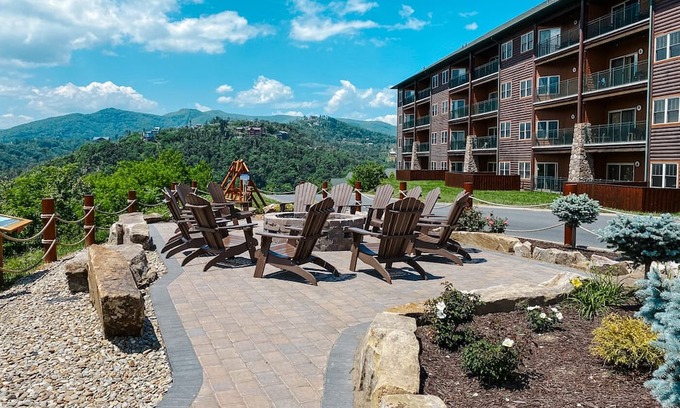 Gatlinburg Station Balnéaire | Cozy 2-bed 2-bath with water park and gorgeous views in exciting Gatlinburg