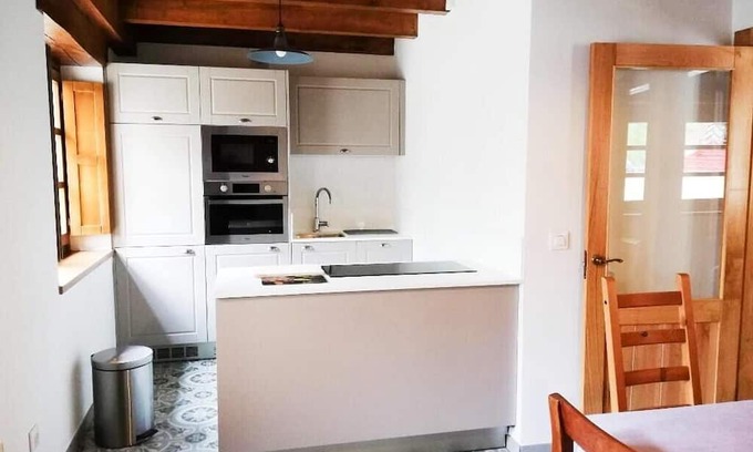 Bobia de Abajo Maison | Holiday Home 'La Corte Del Rondiellu 2' with Mountain View, Private Terrace and Wi-Fi