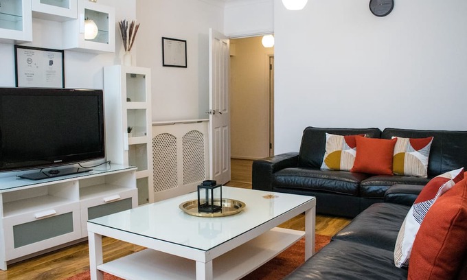 North End Appartement | Charming 2-Bed Fully Furnished Apartment in London