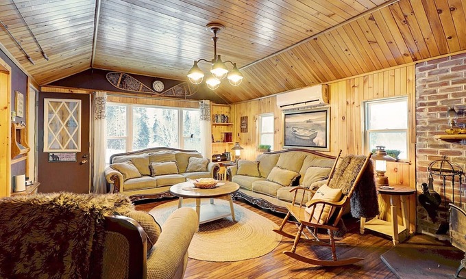 Juniper Cabine | Nordic Spa, Woodstove, Waterfront, Cabin 1
